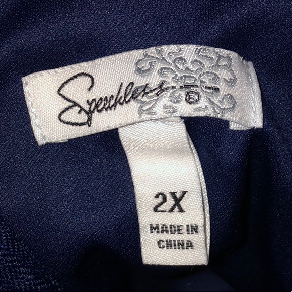 Blue lace dress - Picture 4 of 5